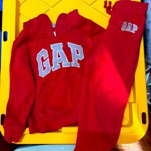 Gap kids 2 piece Set 5T